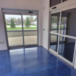 2706 N Saginaw, Midland, Michigan 48640