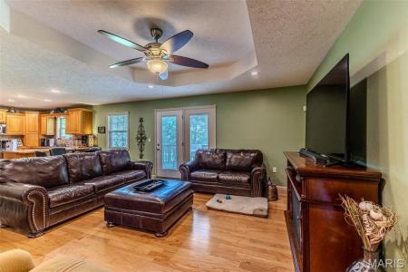 206 Raef Road, Lebanon, Missouri 65536, USA