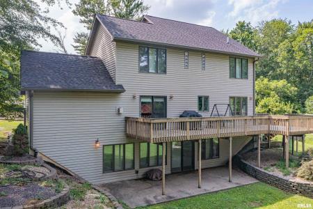 2006 Northwoods Place, Mt Vernon, Illinois 62864, USA