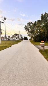 6n160 Garden Avenue, Roselle, Illinois 60172