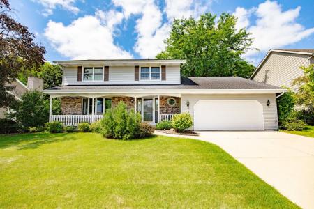 737 Cambridge Drive, Janesville, Wisconsin 53548, USA