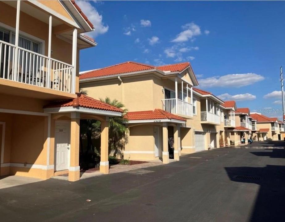 21019 SUNPOINT WAY 201, LUTZ, Florida 33558