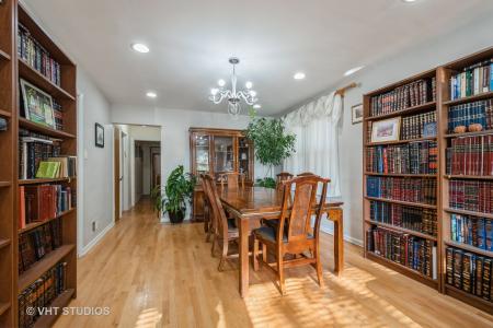 6625 N Whipple Street, Chicago, 伊利諾州 60645, 美國