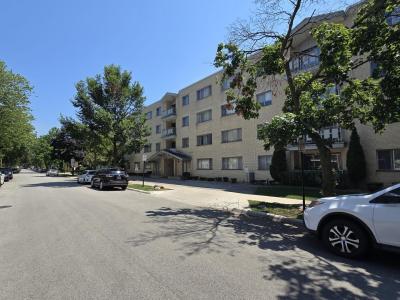 5251 Galitz Street , 410, Skokie, 伊利諾州 60077, 美國