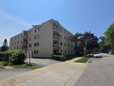5251 Galitz Street , 410, Skokie, 伊利諾州 60077, 美國