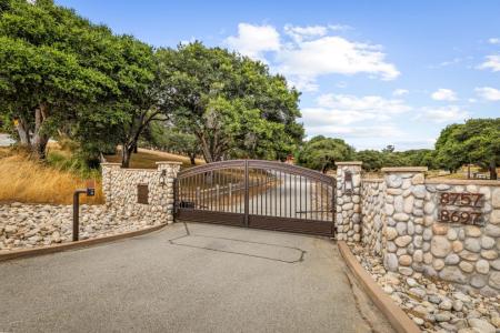 8697 Dyer Road, Salinas, California 93907, HOA KỲ