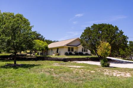 1503 Nixon Lane, Kerrville, Texas 78028, Stati Uniti
