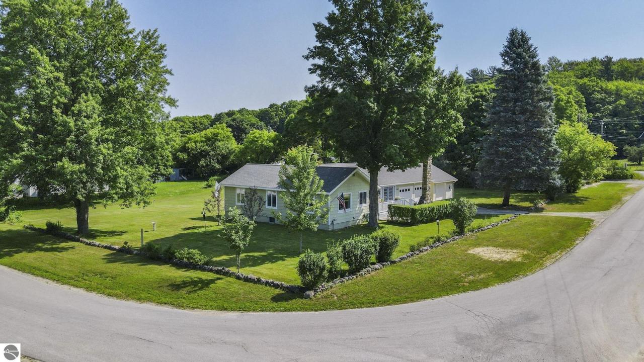 2265 Church Street, Kingsley, Michigan 49649, Estados Unidos