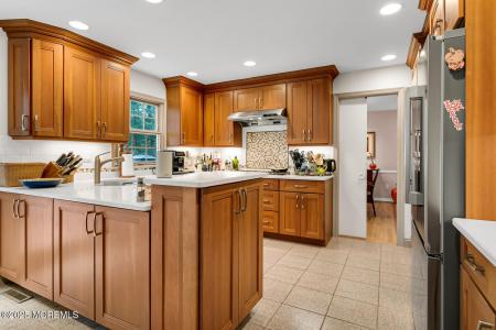 44 Tall Tree Road, Middletown, NJ 07748, USA