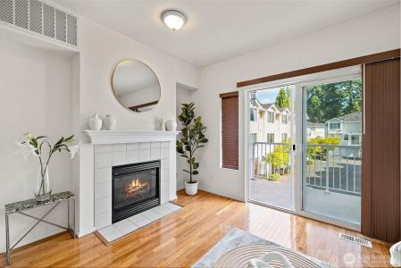 11864 NE 162nd Ln #11-2, Bothell, Washington 98011, USA