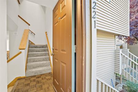 12044 96th Avenue Ne #221, Kirkland, Washington 98034, Estados Unidos