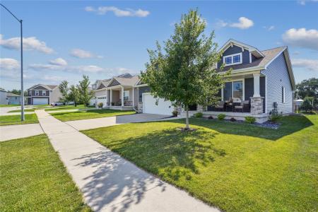 4114 NW Northwood Drive, Ankeny, Iowa 50023, Estados Unidos