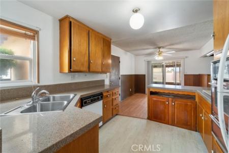 13631 Lorna St, Garden Grove, Califórnia 92844, Estados Unidos