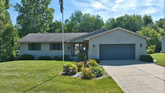 3230 Kings Brook, Flushing, Michigan 48433, USA