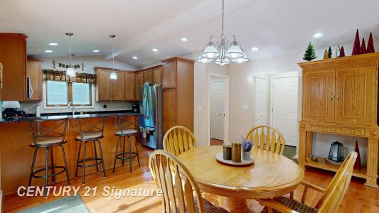 3230 Kings Brook, Flushing, Michigan 48433, USA