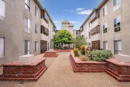 330 S Mentor Avenue , 202, Pasadena, Калифорния 91106, Соединенные Штаты