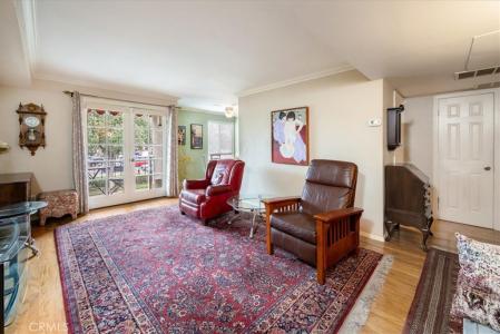 330 S Mentor Avenue , 202, Pasadena, California 91106, USA