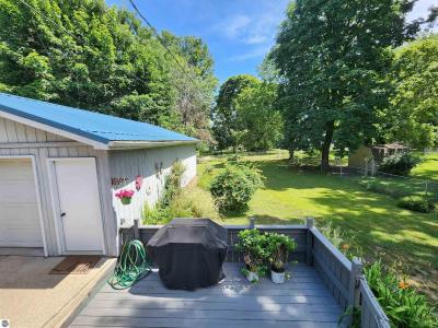 716 Woodworth Avenue, Alma, Michigan 48801, États-Unis