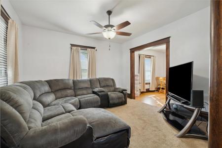 715 SW 9th Ave, Cedarrapids, Iowa 52404, USA