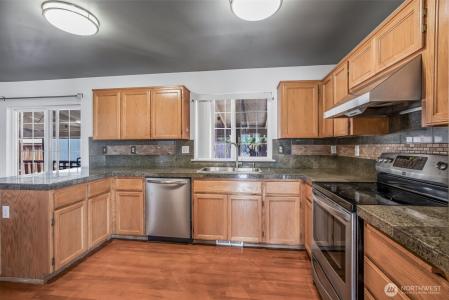 1205 S 90th Street Ct, Tacoma, Waszyngton 98444, USA