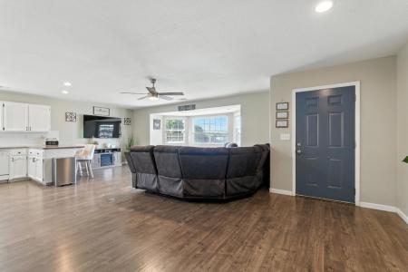 2808 Hanna Avenue, Corcoran, California 93212, USA