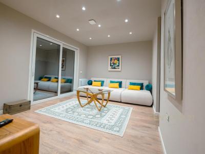 Gjiri I Lalzit, Durrës, Albania