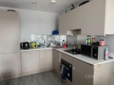Petersfield Avenue, Slough, United Kingdom