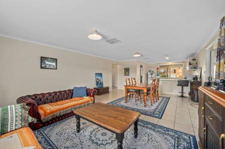2 Kerry Street, Christies Beach, SA 5165, Australia