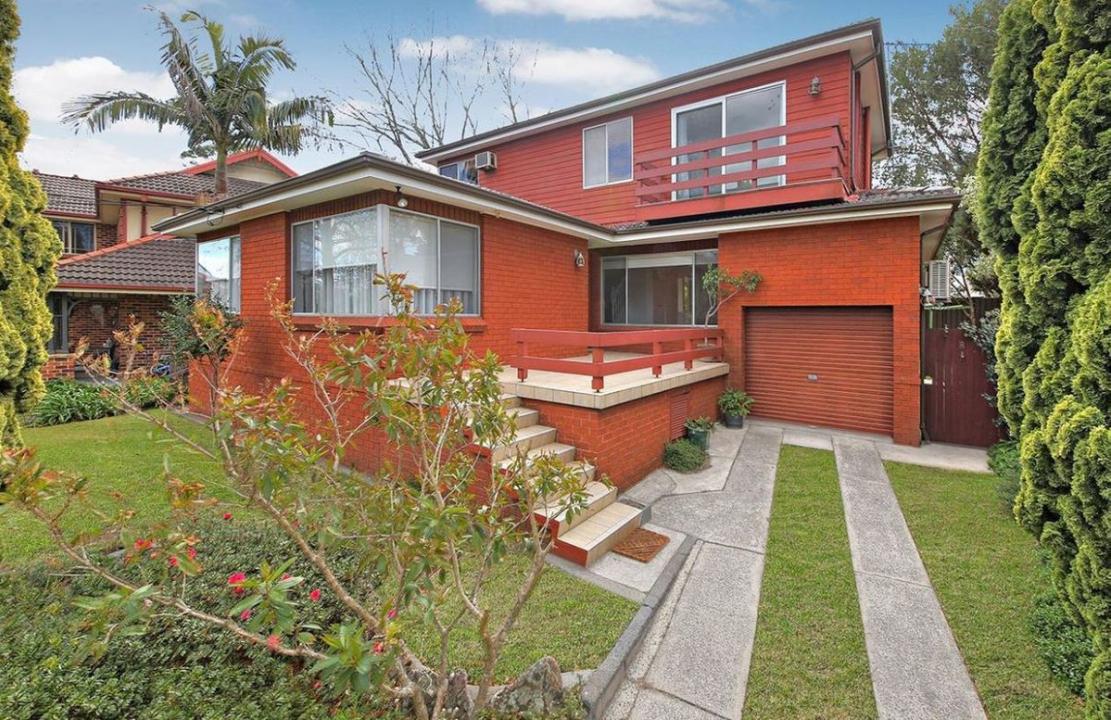 8 Joyce Avenue, Picnic Point, NSW 2213, 澳洲