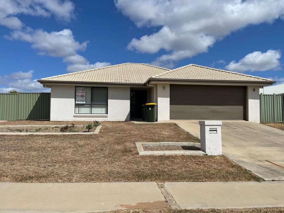 33 Lambert Drive, Moranbah, QLD 4744, Austrália