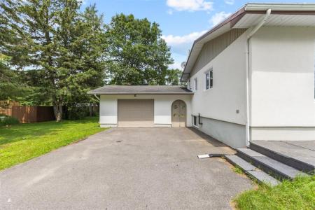 5  Rue Birch, Shannon, Quebec G0A 4N1, Canada
