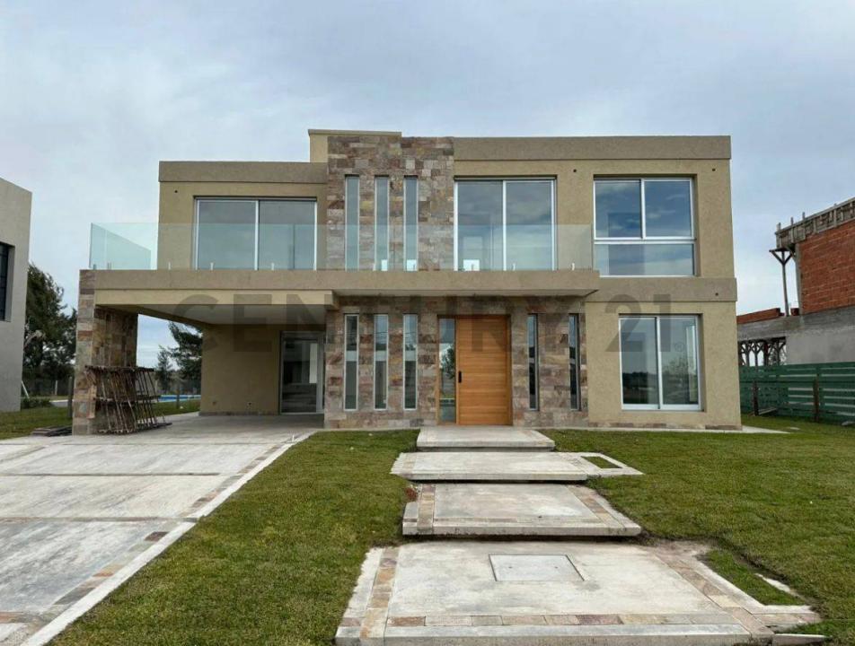 Los Robles 5901, B1803 Canning, Provincia de Buenos Aires , Ezeiza, GBA Sur 1804, Argentina
