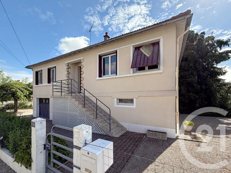 St Pourcain Sur Sioule, أوفرن 03500, فرنسا