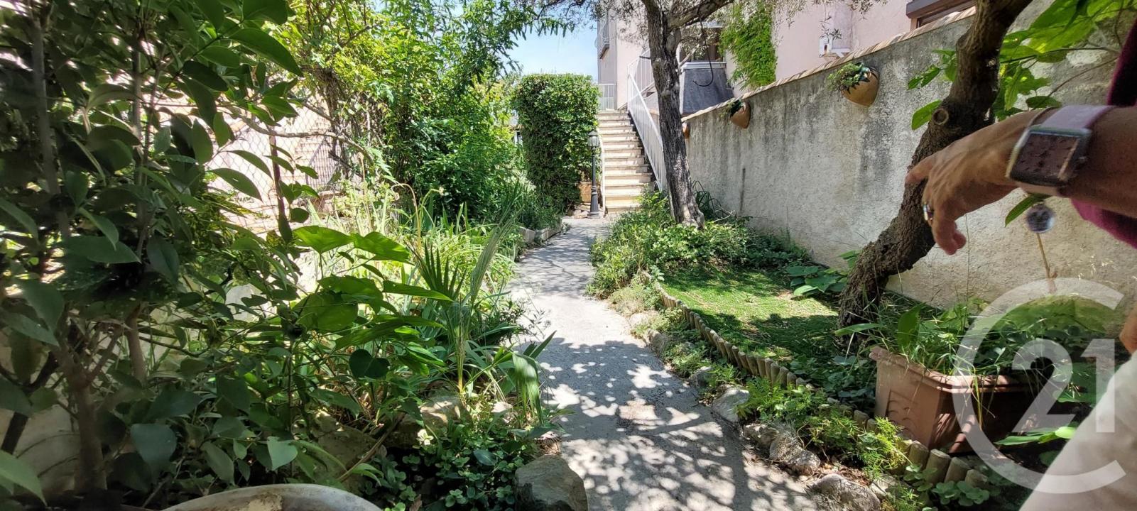 Marignane, Provence-Alpes-Côte D'Azur 13700, France