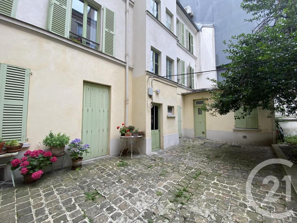 Puteaux, Île-de-France 92800, France