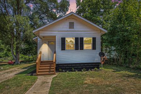 995 Mcalister Avenue, Benton Harbor, מישיגן 49022, ארצות הברית של אמריקה