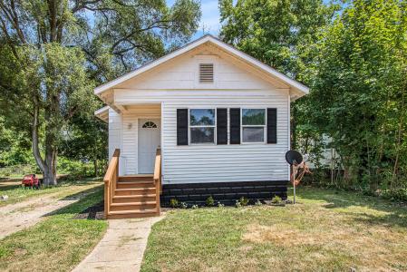 995 Mcalister Avenue, Benton Harbor, מישיגן 49022, ארצות הברית של אמריקה