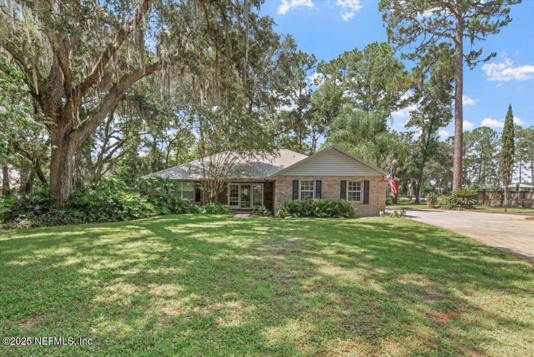 101 ROBERTS Court, Palatka, Florida 32177