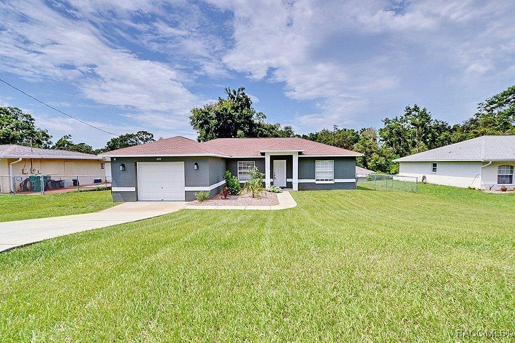 6093 E Malverne Street, Inverness, Floryda 34452, USA