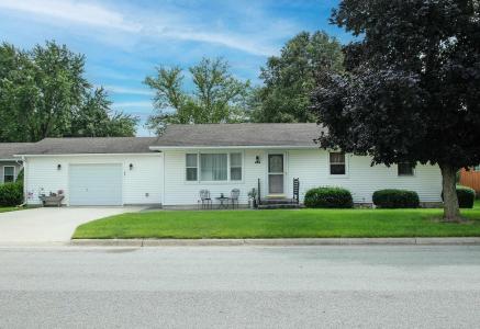 426 N Plainview, Shell Rock, Iowa 50670