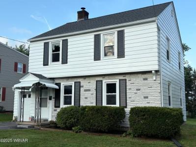 1728 Almond Street, Williamsport, Pennsylvania 17701, Amerika Birleşik Devletleri