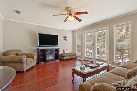 313 Crestview Ln , Hideaway, Hideaway, טקסס 75771, ארצות הברית של אמריקה
