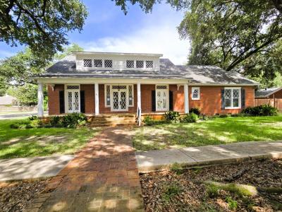 413 N CHURCH AVENUE, Kaplan, Louisiana 70548, USA