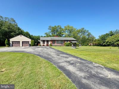 11275 Berry Road, Waldorf, Maryland 20603, Estados Unidos