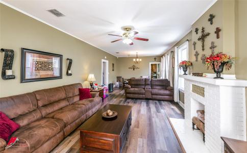 631 Gladstone Boulevard, Shreveport, Louisiana 71104