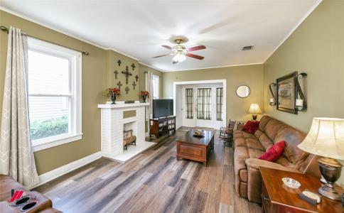631 Gladstone Boulevard, Shreveport, Louisiana 71104, USA
