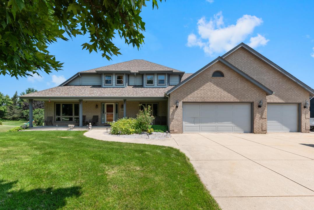 W237S9690 Par Ave, Vernon, Wisconsin 53103