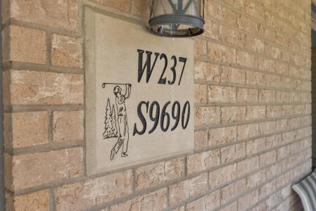 W237S9690 Par Ave, Vernon, Wisconsin 53103