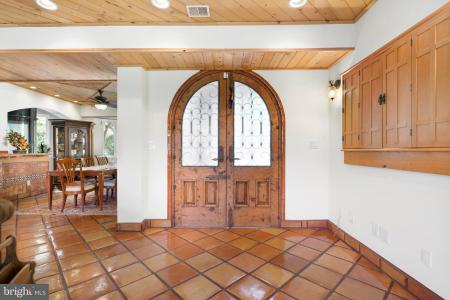 12330 Potomac View Road, Newburg, Maryland 20664