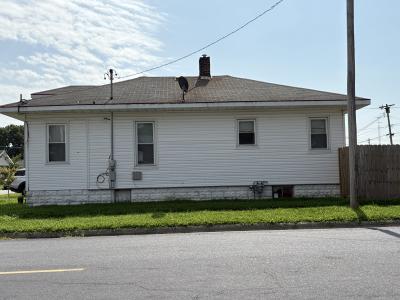 1933 Gartside Street, Murphysboro, Illinois 62966, USA